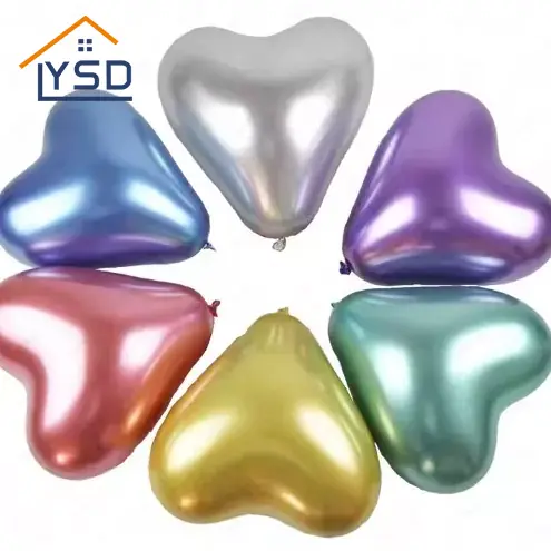 Hjärtformad latexboll av metall